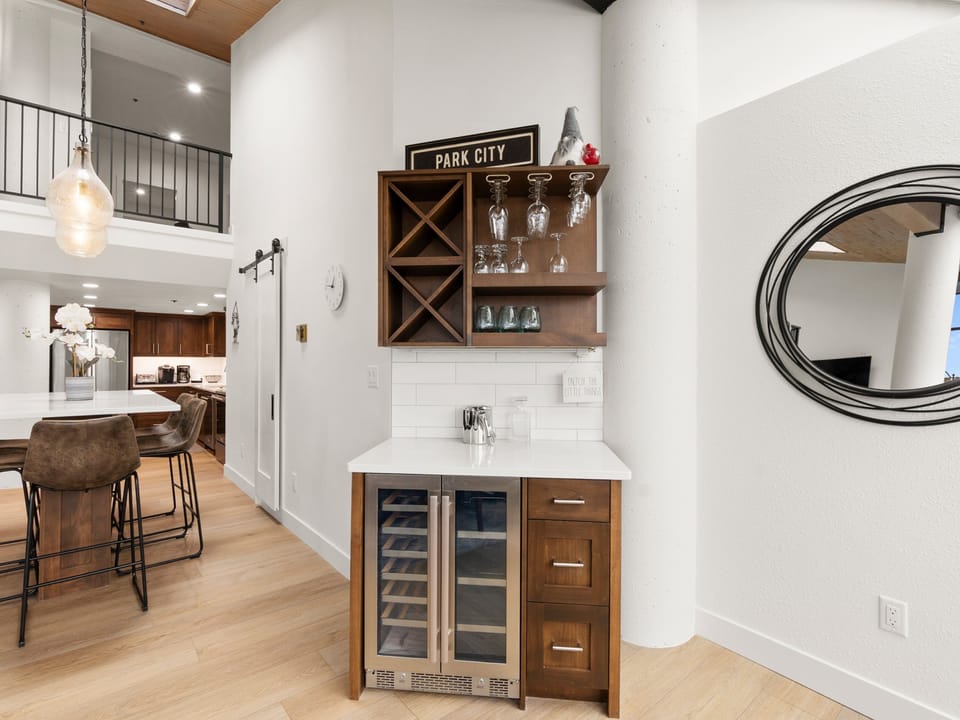 Kitchen / Dining