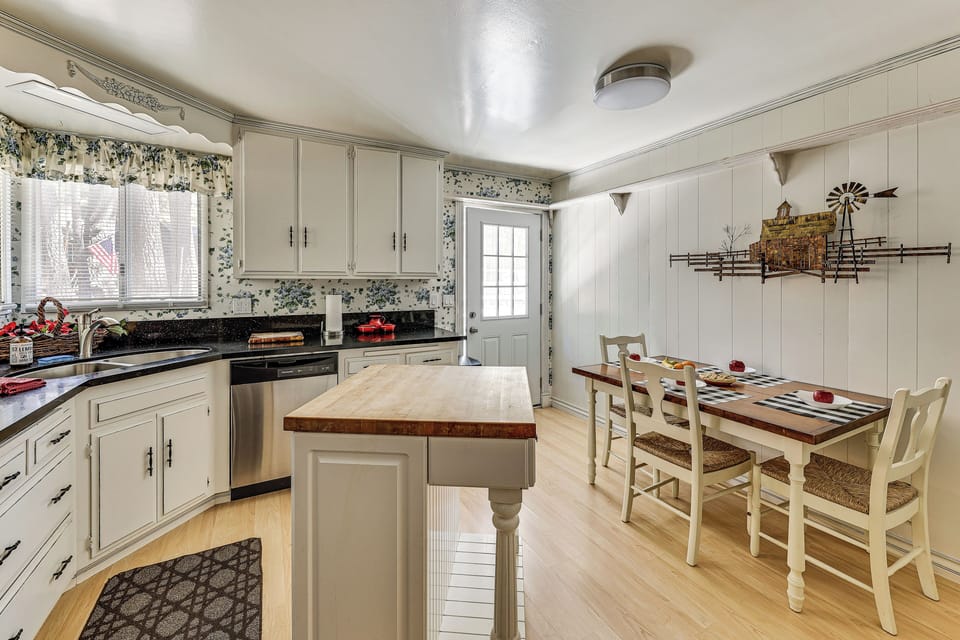 Kitchen | Cooking Basics | Addt'l Dining Table