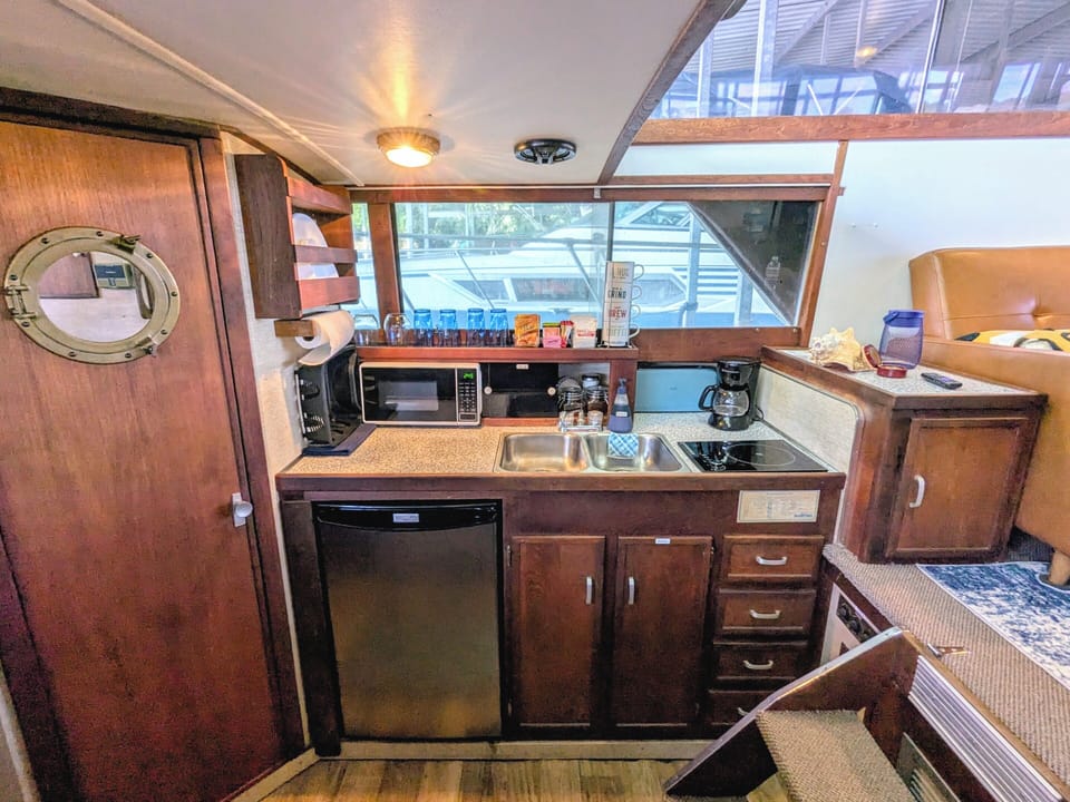 Kitchenette