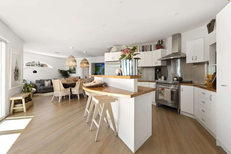 Kitchen / Dining