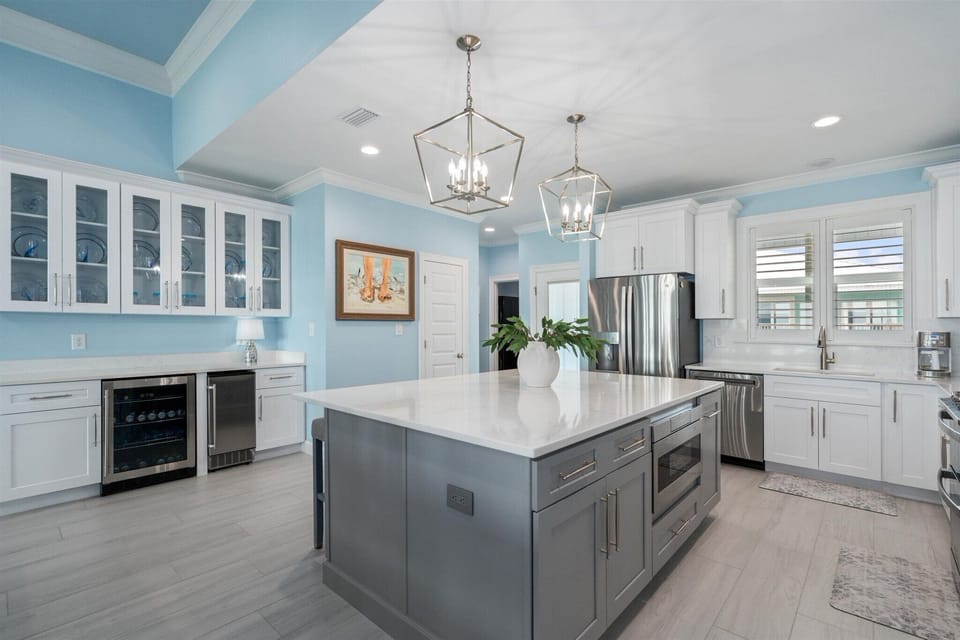Sandarosa Kitchen with Coffee and Wine Bar