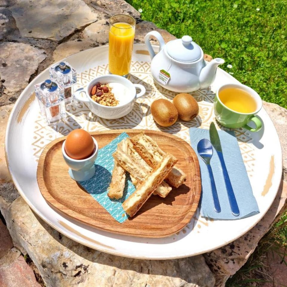 Breakfast meal