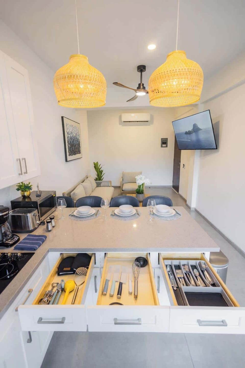 Full Kitchen