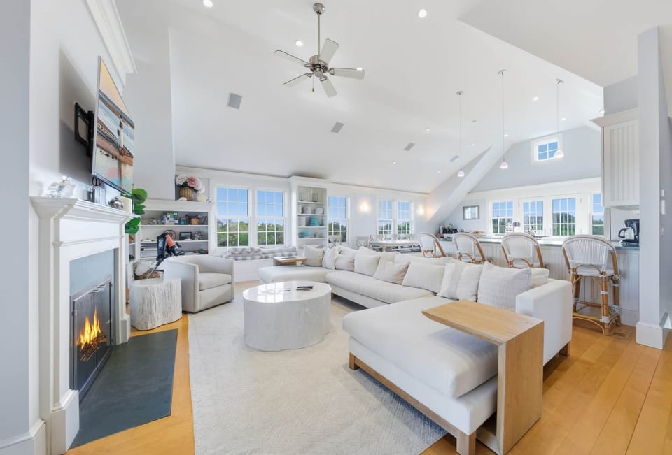 21_Haven Main House Living Area