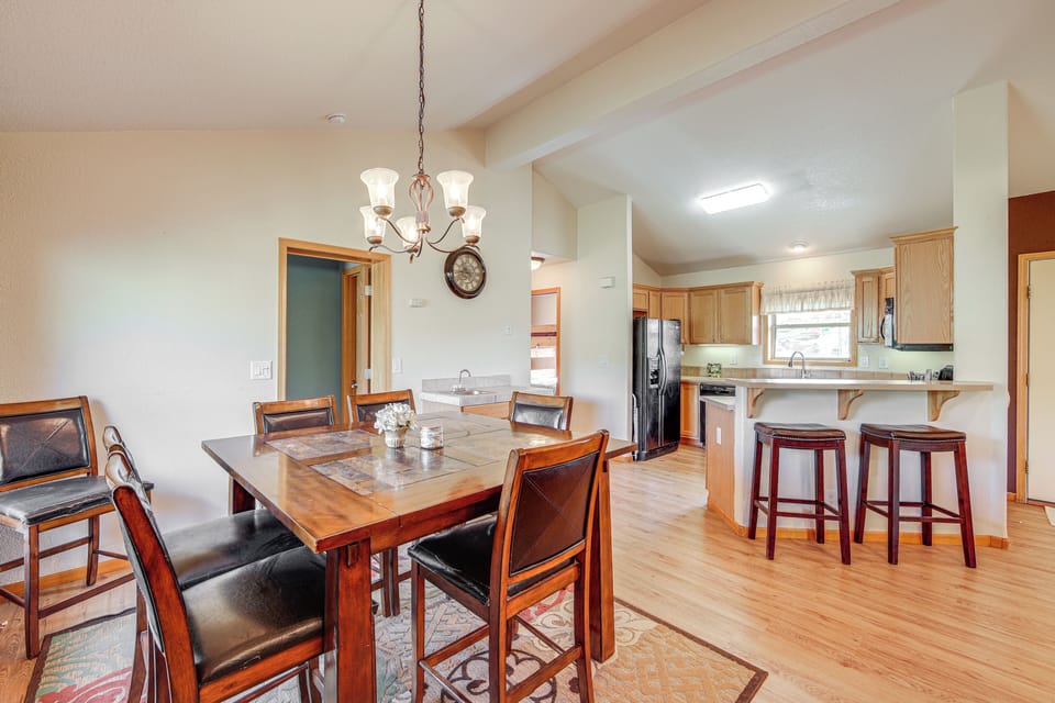 Dining Area | 2nd Floor