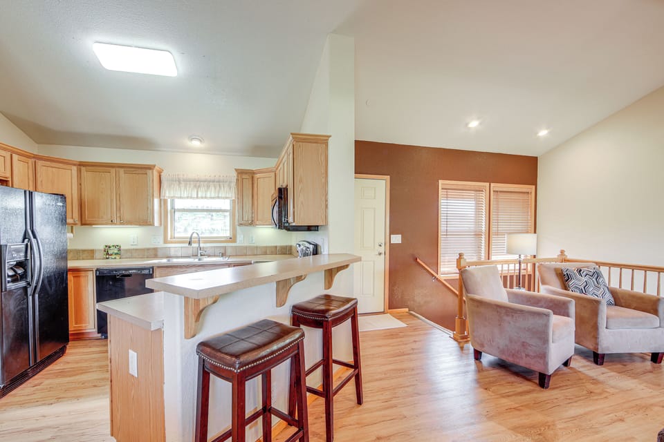 Kitchen | Keurig Coffee Maker | Dishwasher | Cooking Basics | 2nd Floor