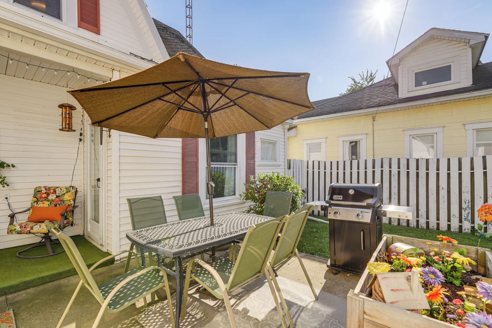 West Liberty Vacation Rental | 3BR | 2BA | 2,000 Sq Ft | 3 Steps to Enter