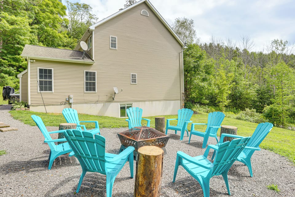 Wood-Burning Fire Pit | Large Open Yard