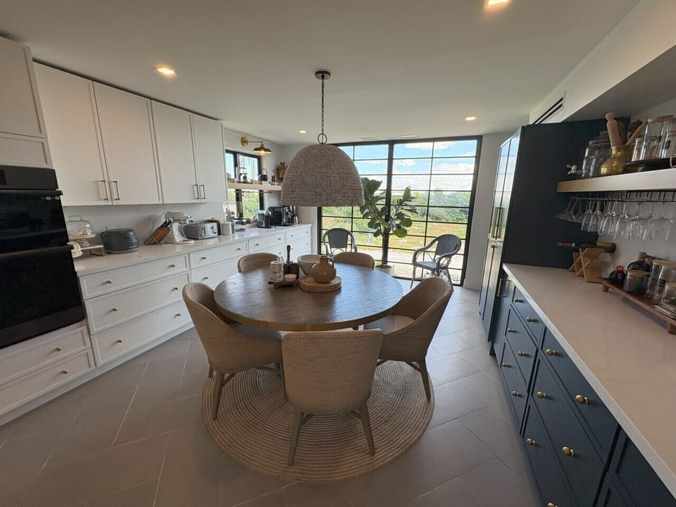 Breakfast Nook