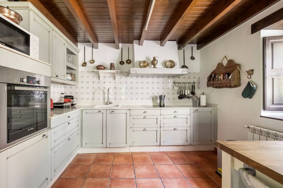 Kitchen or kitchenette,Garden view