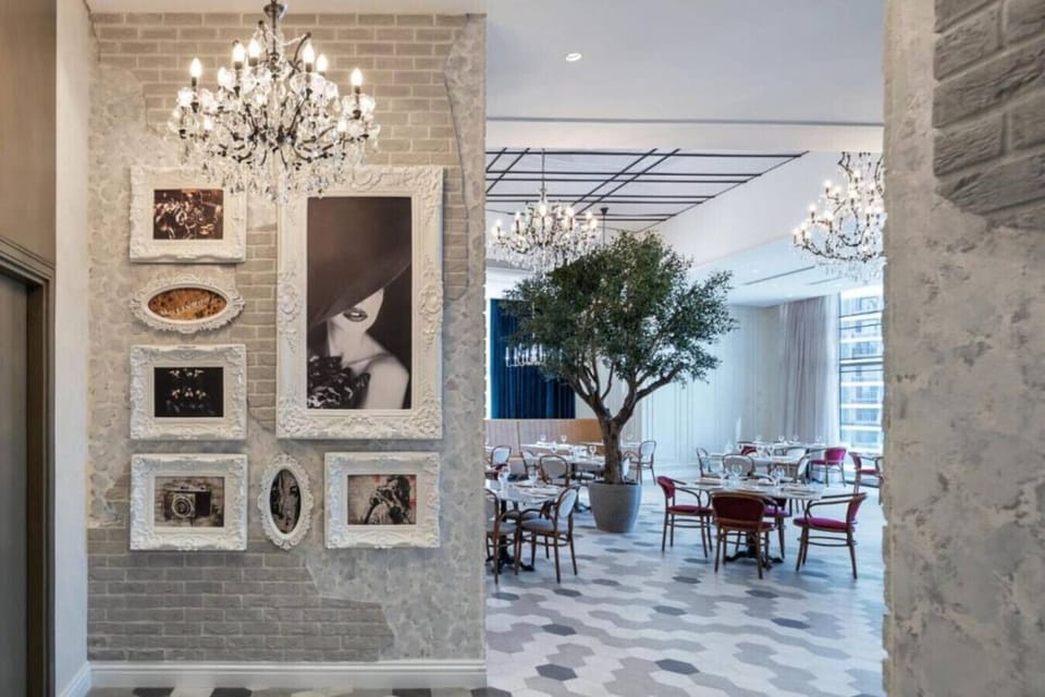 Banquet hall