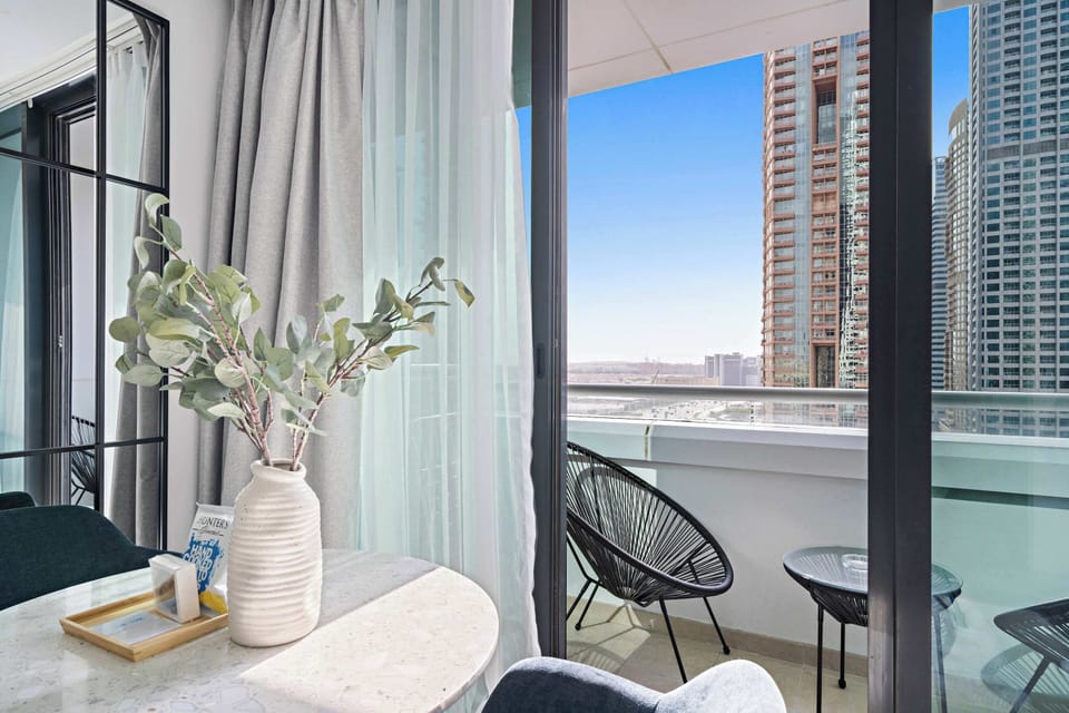 Dining & Balcony Views