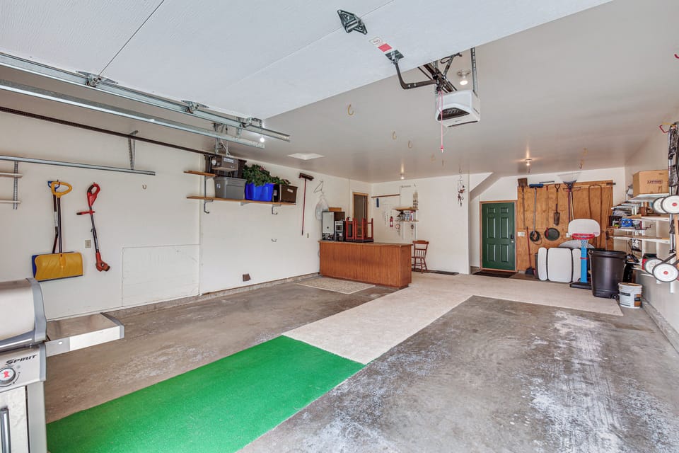 Garage | Parking (2 Vehicles)