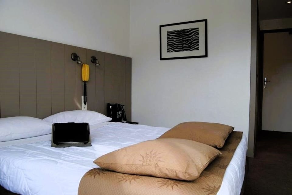 1 Double bed
