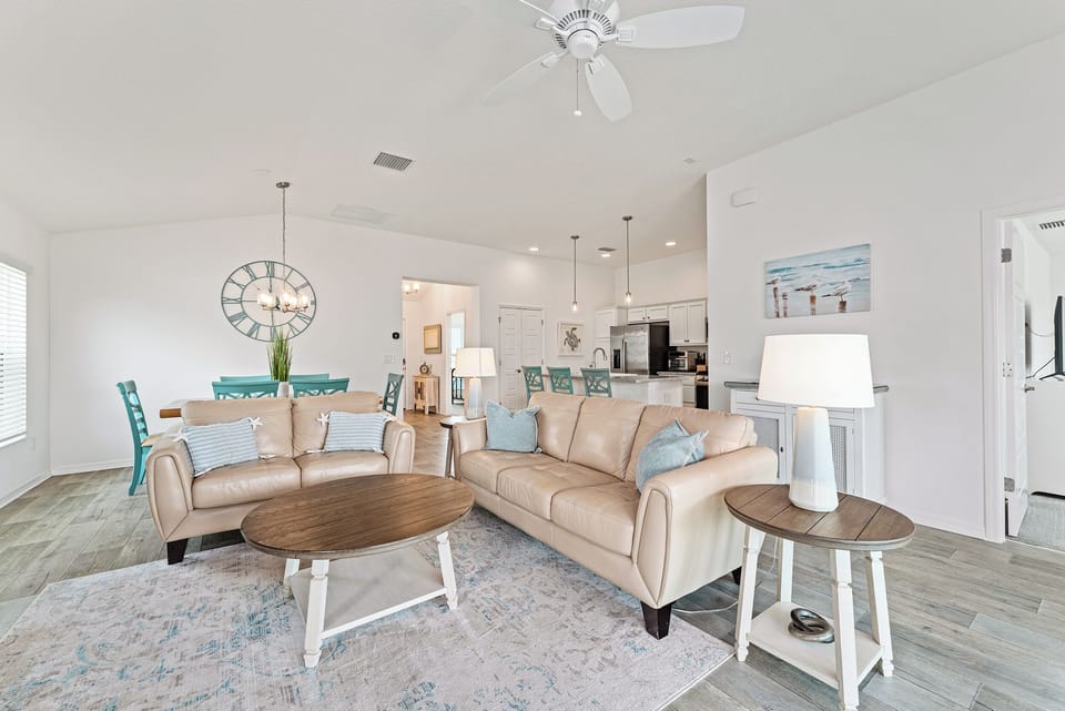 Open and Airy Living Room, Dining and Kitchen