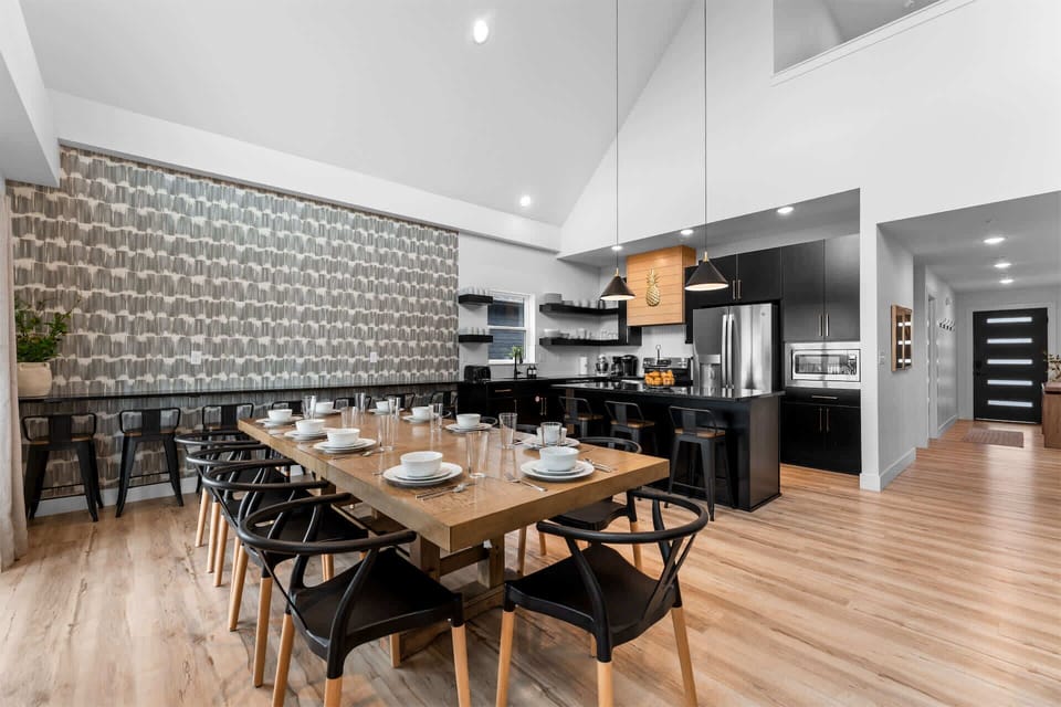 Gather for meals together in the spacious dining area​