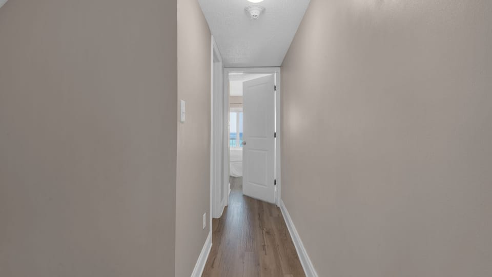 Pinnacle Port A113 - Upstairs hallway