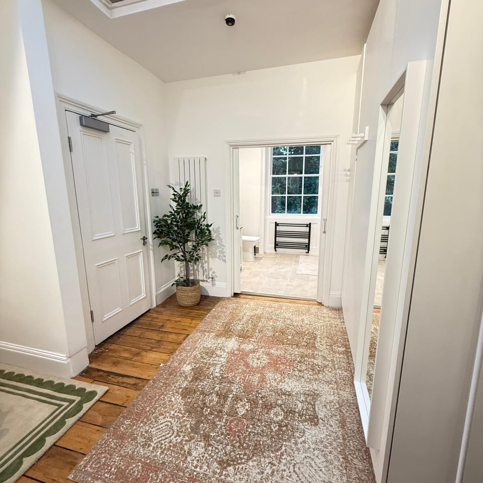 Top floor Studio 2