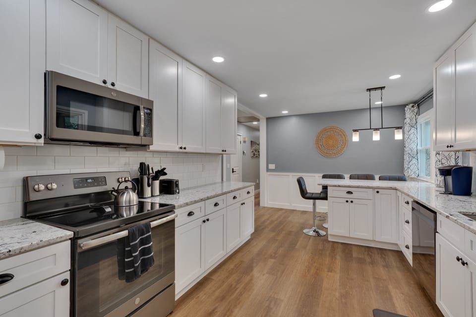 Indoors, Kitchen, Appliance, Microwave, Oven