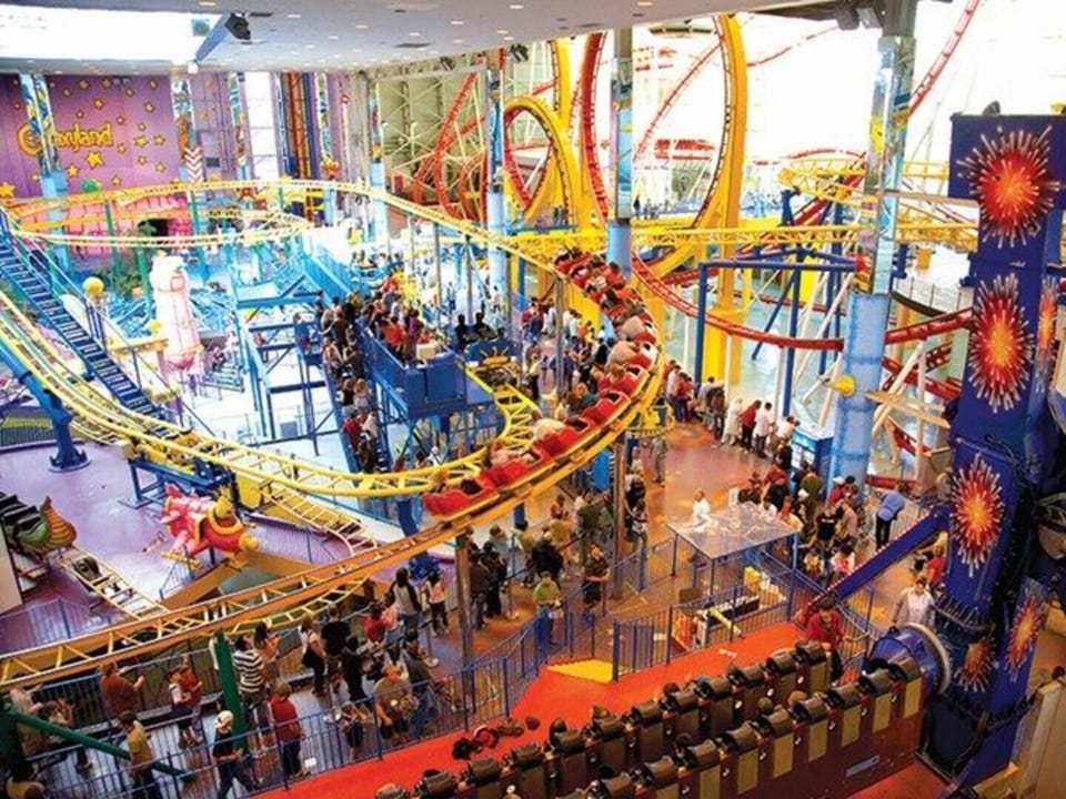 West Edmonton Mall is about 2 minutes away, with an indoor amusement park of roller coasters & rides for all ages.
