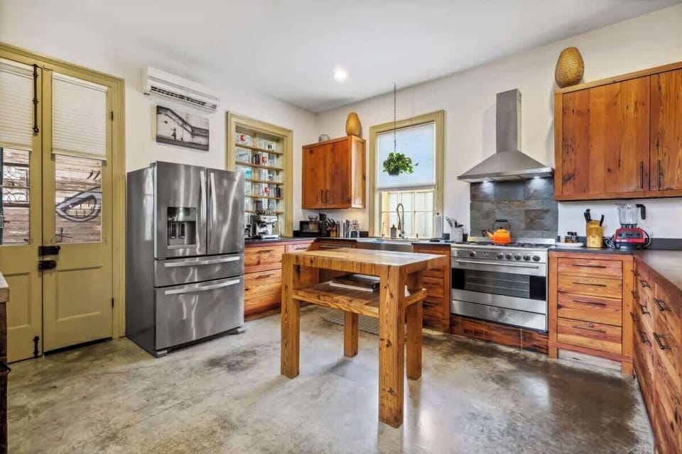 Chef's Kitchen complete to cook any meal at home