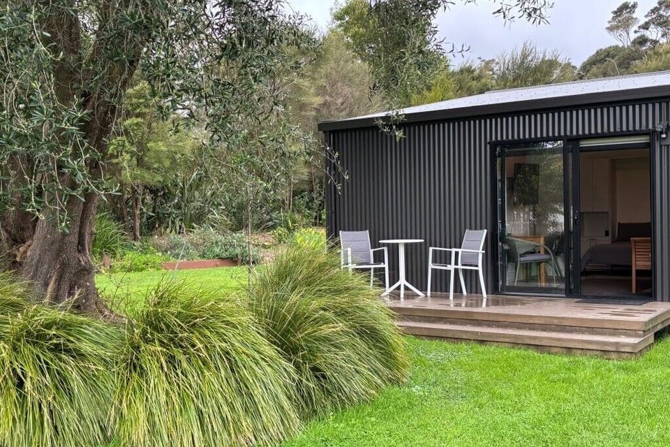 Deck has glimpse of sea