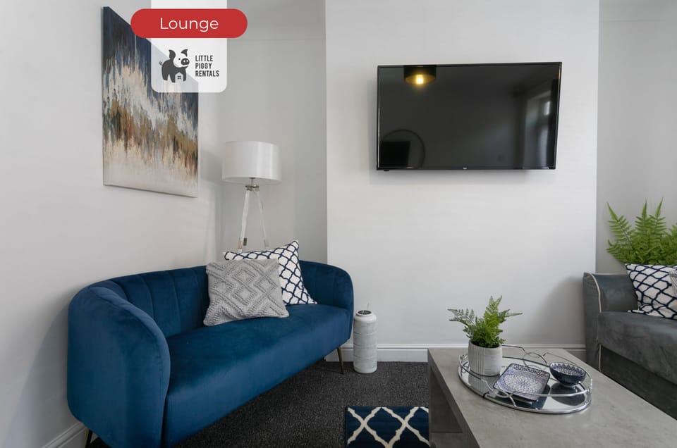 Lounge at Little piggy rentals Short Lets & Serviced Accommodation