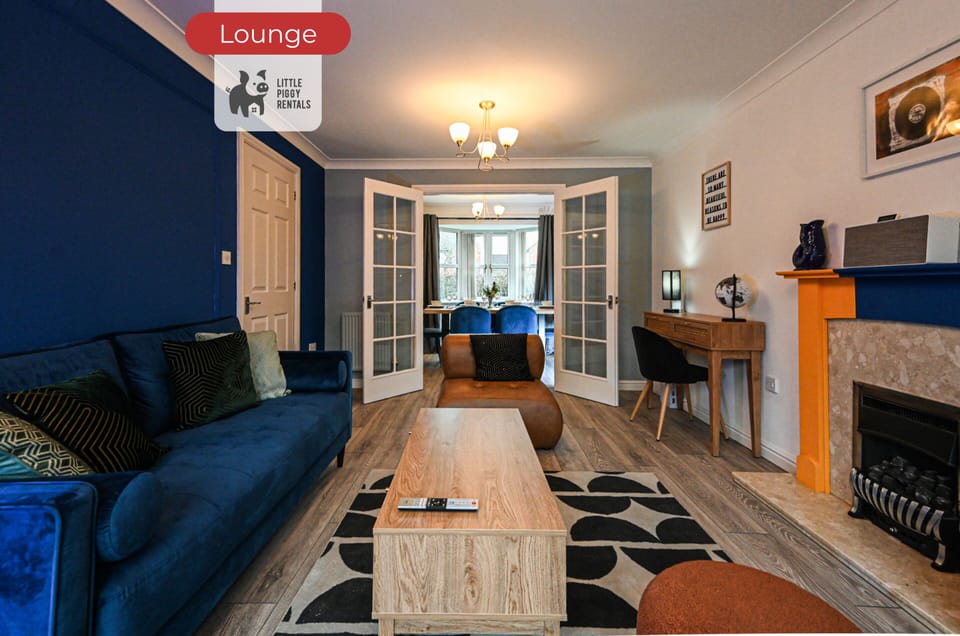 Lounge at Little piggy rentals Short Lets & Serviced Accommodation