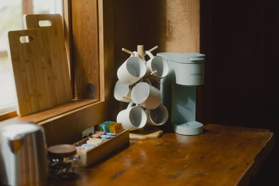 Morning coffee and tea with Keurig and electric hot water kettle!