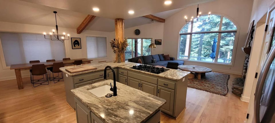 Kitchen Bar