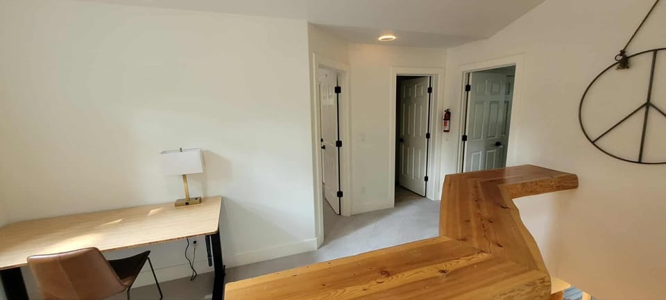 2nd floor landing