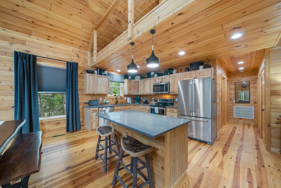 Additional Seating at the Kitchen Island