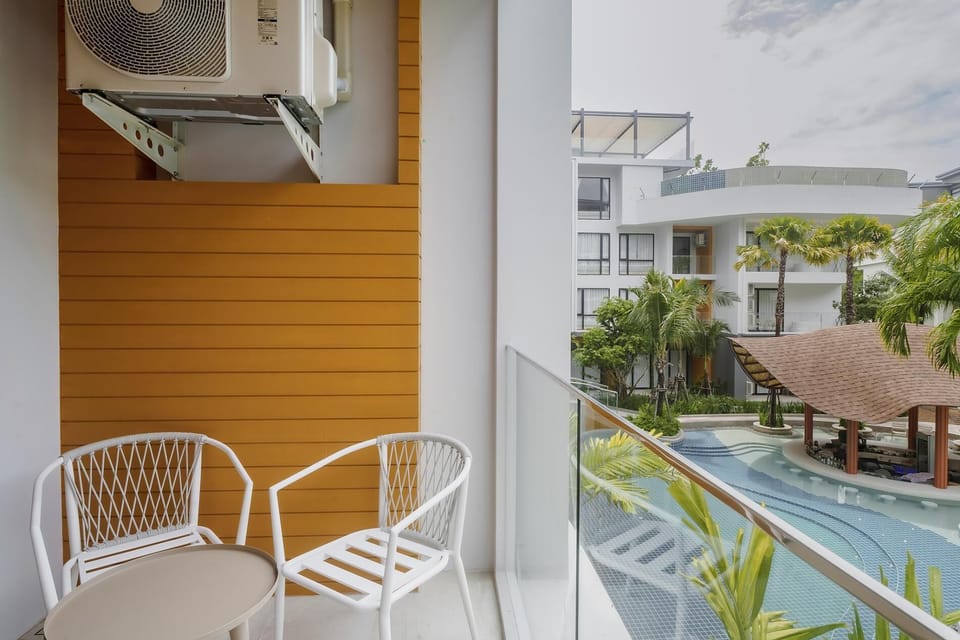 Pool View, Outside Furniture