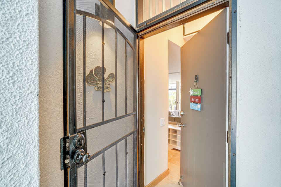 Condo Entrance | 3rd-Floor Unit