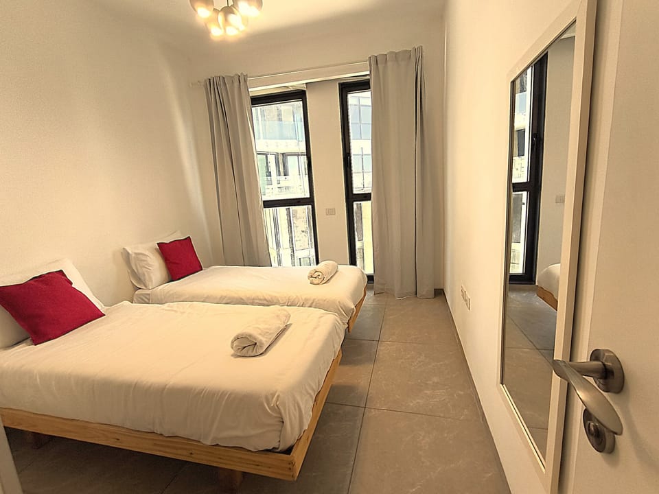 2nd Bedroom With 2 Single Beds