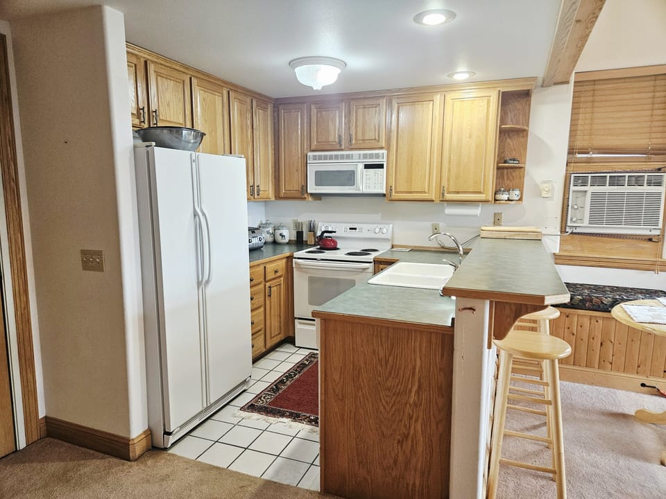 Indoors, Kitchen, Appliance, Refrigerator, Microwave