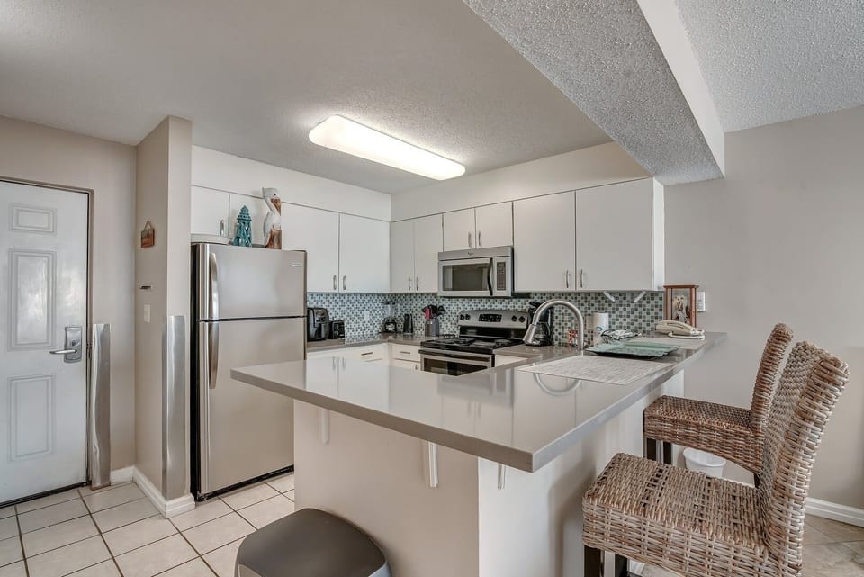 Indoors, Kitchen, Appliance, Refrigerator, Microwave