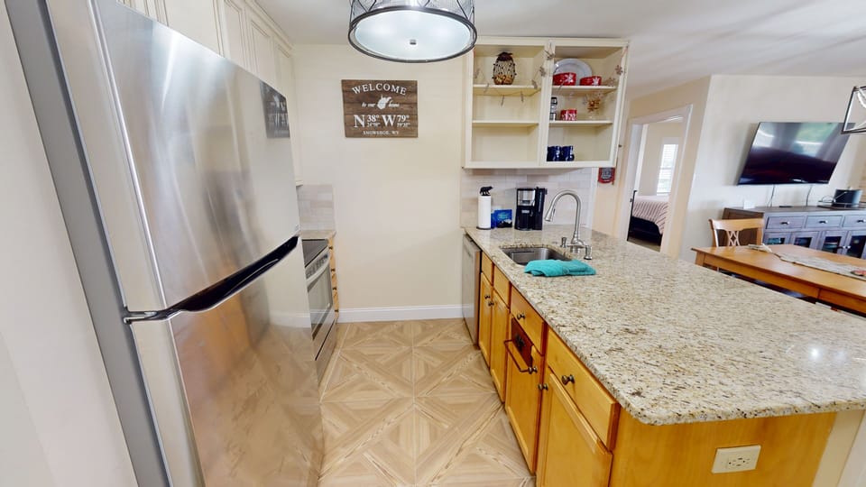 Floor, Flooring, Indoors, Kitchen, Bed
