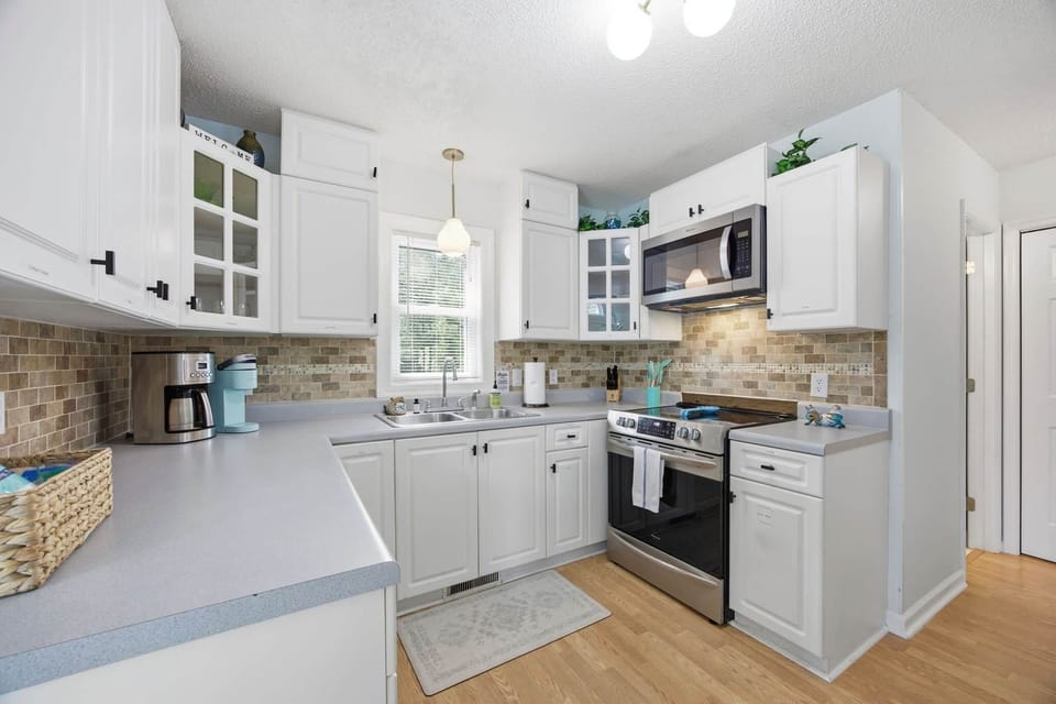 Fully outfitted kitchen