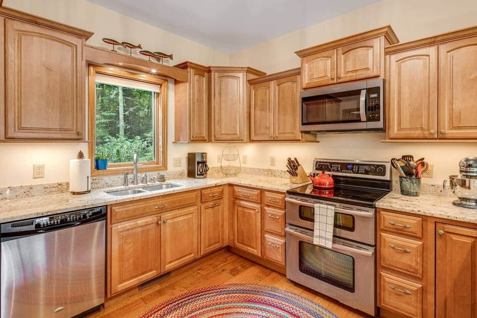 Well Stocked Kitchen | Coffee Maker | KitchenAid Mixer | Spices and Oils | Everything Needed to Cook Homemade Meals