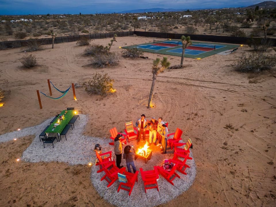 Your own slice of the Mojave — a private desert retreat set against an endless Joshua Tree sky.