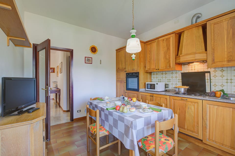 Kitchen and dining area