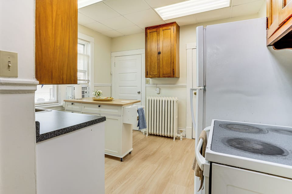 Kitchen | Cooking Basics | Complimentary Spices | 1st Floor