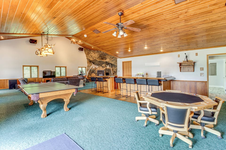 Game Room | Fireplace (Decorative Only) | Queen Sleeper Sofa | 1st Floor