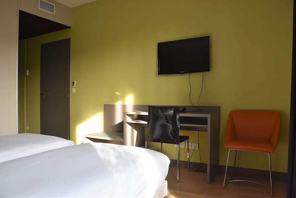 Comfortable Unit with Twin beds