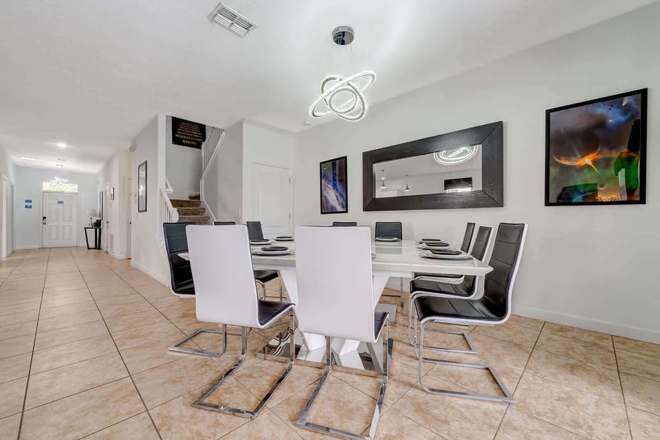 The perfect setting for a home-cooked meal, a celebratory toast, or a long, leisurely brunch.