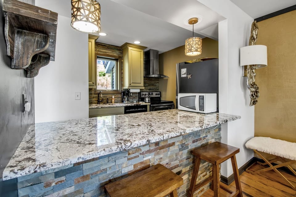 Breakfast bar