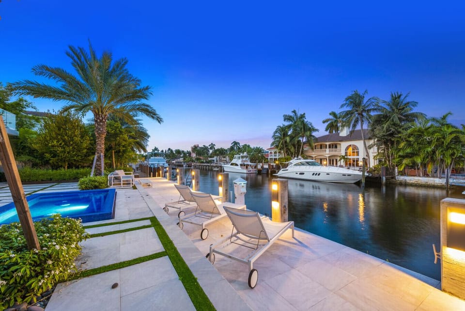 Endless fun for everyone. Choose between a dip in the pool or lounging by the beautiful, boat-lined waterway.