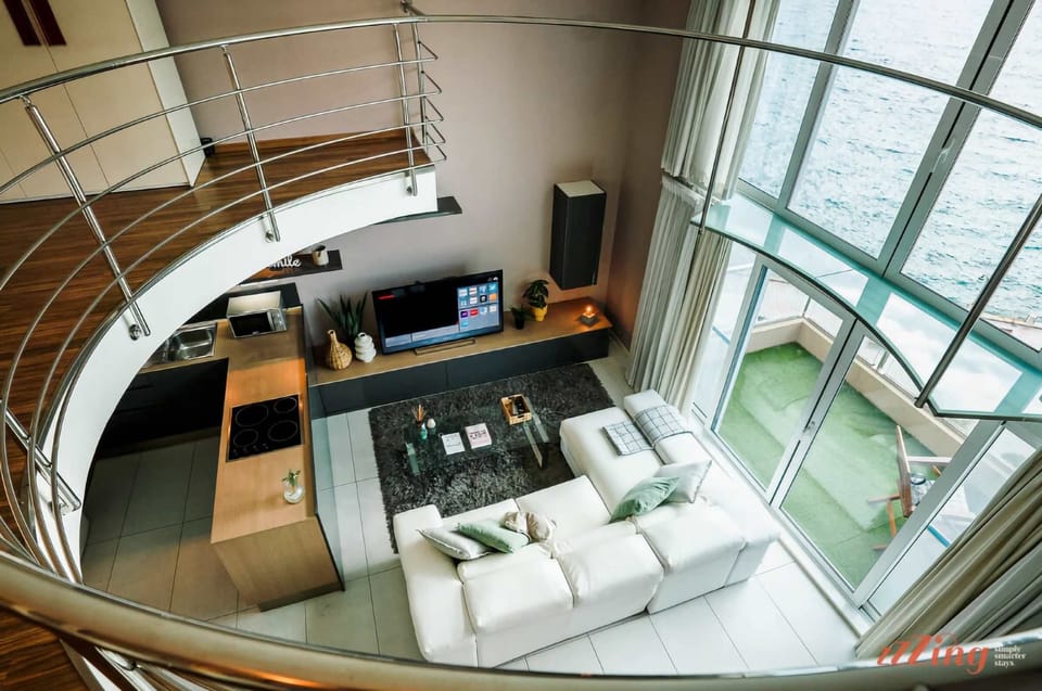 Open Plan Duplex Apartment