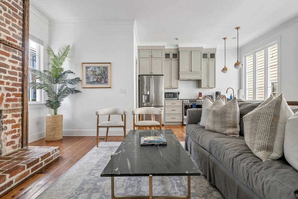 Spacious living room